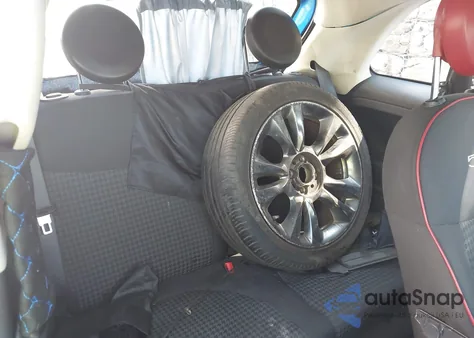 2017 Fiat 500 Pop z USA, uszkodzony, nr VIN 3C3CFFKR1HT671478